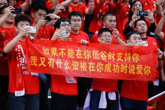金球奖官方祝贺梅西世界杯射手王：梅西，一直是梅西，永远的梅西